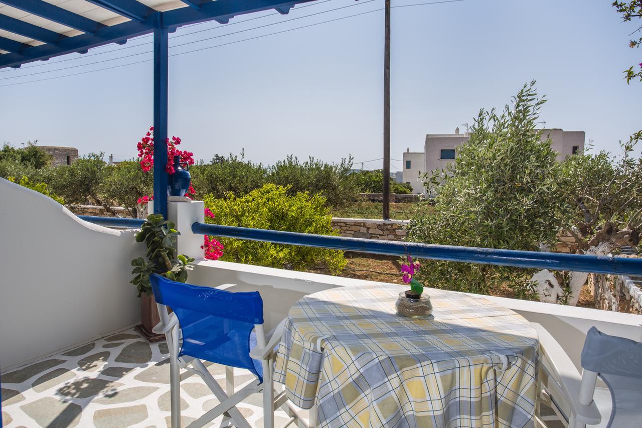 Betty Apartments Drios Exterior photo
